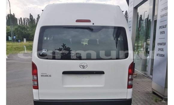 Acheter Import Voiture Toyota Hiace Blanc à Import - Dubai, Région de la Bouenza Acheter Import Voiture Toyota Hiace Blanc à Import - Dubai, Région de la Bouenza