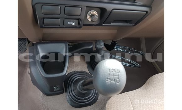Buy Import Toyota Land Cruiser Beige Car in Import - Dubai in Region of Bouenza Buy Import Toyota Land Cruiser Beige Car in Import - Dubai in Region of Bouenza