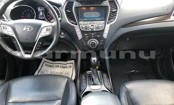 Buy Used Hyundai Santa Fe White Car in Brazzaville in Municipality of Brazzaville Buy Used Hyundai Santa Fe White Car in Brazzaville in Municipality of Brazzaville