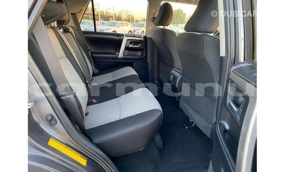 Buy Import Toyota HiAce Other Truck in Import - Dubai in Region of Bouenza Buy Import Toyota HiAce Other Truck in Import - Dubai in Region of Bouenza