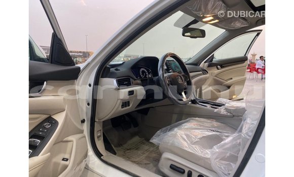 Acheter Import Voiture Honda Accord Blanc à Import - Dubai, Région de la Bouenza Acheter Import Voiture Honda Accord Blanc à Import - Dubai, Région de la Bouenza