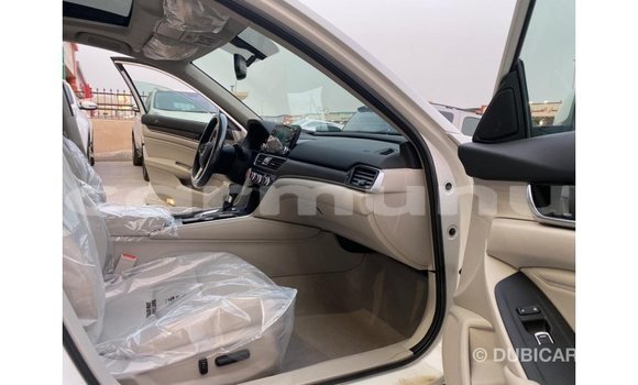 Acheter Import Voiture Honda Accord Blanc à Import - Dubai, Région de la Bouenza Acheter Import Voiture Honda Accord Blanc à Import - Dubai, Région de la Bouenza