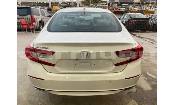 Acheter Import Voiture Honda Accord Blanc à Import - Dubai, Région de la Bouenza Acheter Import Voiture Honda Accord Blanc à Import - Dubai, Région de la Bouenza