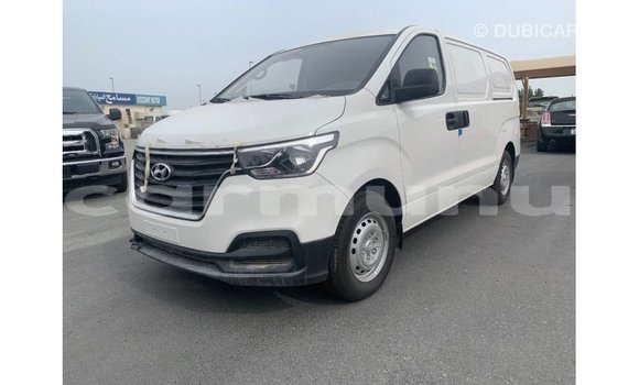 Buy Import Hyundai Cargo White Car in Import - Dubai in Region of Bouenza Buy Import Hyundai Cargo White Car in Import - Dubai in Region of Bouenza