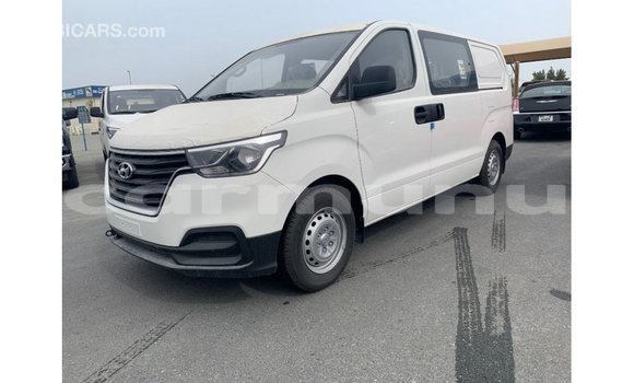 Buy Import Hyundai Cargo White Car in Import - Dubai in Region of Bouenza Buy Import Hyundai Cargo White Car in Import - Dubai in Region of Bouenza
