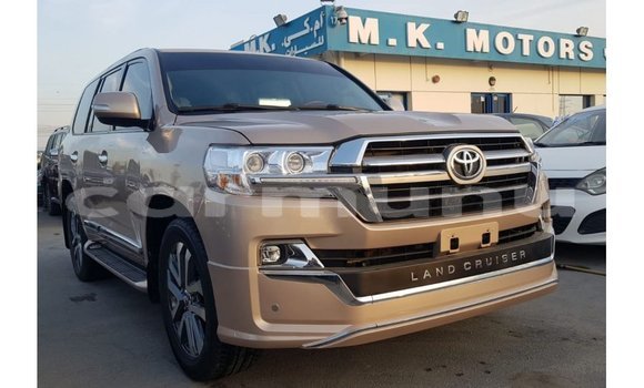 Buy Import Toyota Land Cruiser Other Car in Import - Dubai in Region of Bouenza Buy Import Toyota Land Cruiser Other Car in Import - Dubai in Region of Bouenza
