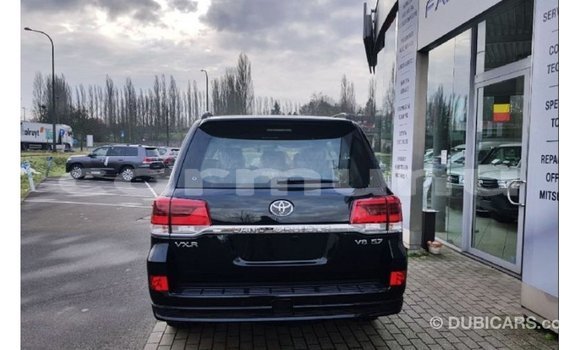 Buy Import Toyota Land Cruiser Black Car in Import - Dubai in Region of Bouenza Buy Import Toyota Land Cruiser Black Car in Import - Dubai in Region of Bouenza