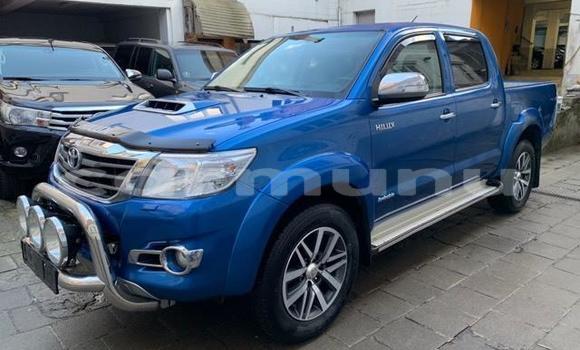 Buy Used Toyota Hilux Blue Car in Brazzaville in Municipality of Brazzaville Buy Used Toyota Hilux Blue Car in Brazzaville in Municipality of Brazzaville