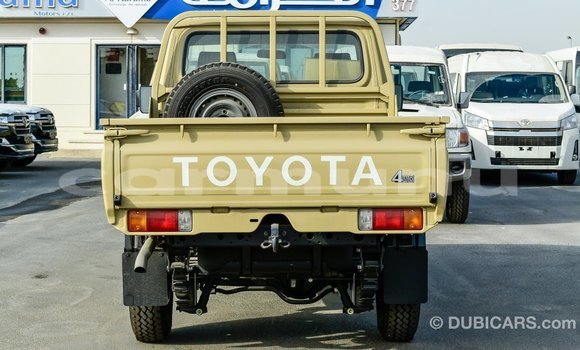 Acheter Import Voiture Toyota Land Cruiser Beige à Import - Dubai, Région de la Bouenza Acheter Import Voiture Toyota Land Cruiser Beige à Import - Dubai, Région de la Bouenza