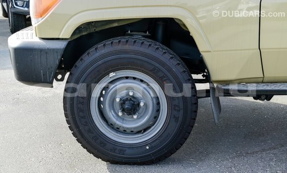 Acheter Import Voiture Toyota Land Cruiser Beige à Import - Dubai, Région de la Bouenza Acheter Import Voiture Toyota Land Cruiser Beige à Import - Dubai, Région de la Bouenza