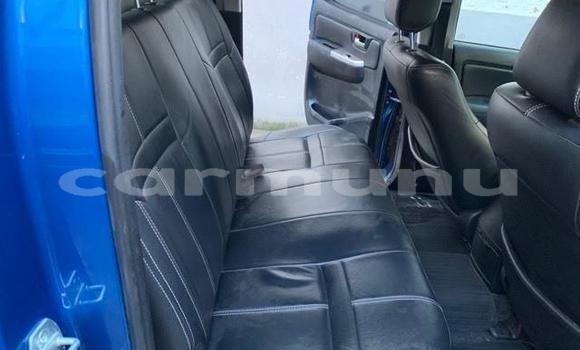 Buy Used Toyota Hilux Blue Car in Brazzaville in Municipality of Brazzaville Buy Used Toyota Hilux Blue Car in Brazzaville in Municipality of Brazzaville