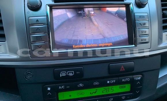 Buy Used Toyota Hilux Blue Car in Brazzaville in Municipality of Brazzaville Buy Used Toyota Hilux Blue Car in Brazzaville in Municipality of Brazzaville