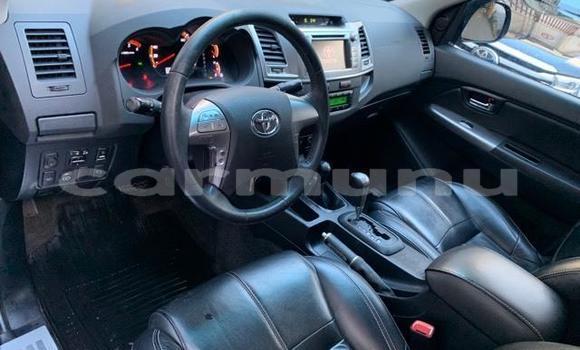 Buy Used Toyota Hilux Blue Car in Brazzaville in Municipality of Brazzaville Buy Used Toyota Hilux Blue Car in Brazzaville in Municipality of Brazzaville