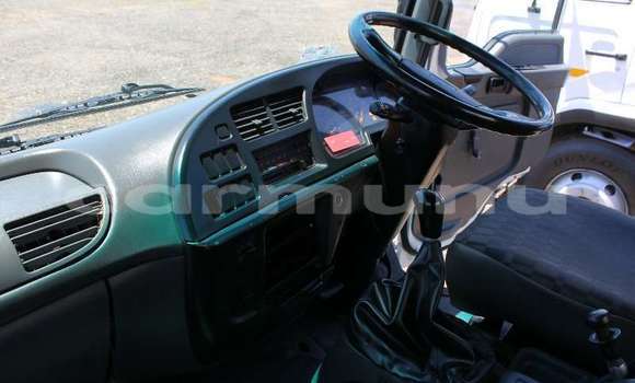 Acheter Occasion Utilitaire Isuzu FTR 850 Blanc à Brazzaville, Commune de Brazzaville Acheter Occasion Utilitaire Isuzu FTR 850 Blanc à Brazzaville, Commune de Brazzaville