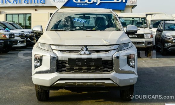 Acheter Import Voiture Mitsubishi L200 Blanc à Import - Dubai, Région de la Bouenza Acheter Import Voiture Mitsubishi L200 Blanc à Import - Dubai, Région de la Bouenza