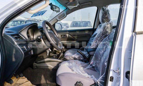 Acheter Import Voiture Mitsubishi L200 Blanc à Import - Dubai, Région de la Bouenza Acheter Import Voiture Mitsubishi L200 Blanc à Import - Dubai, Région de la Bouenza