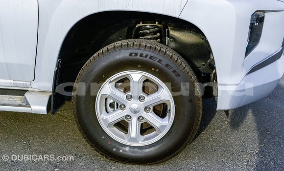 Acheter Import Voiture Mitsubishi L200 Blanc à Import - Dubai, Région de la Bouenza Acheter Import Voiture Mitsubishi L200 Blanc à Import - Dubai, Région de la Bouenza