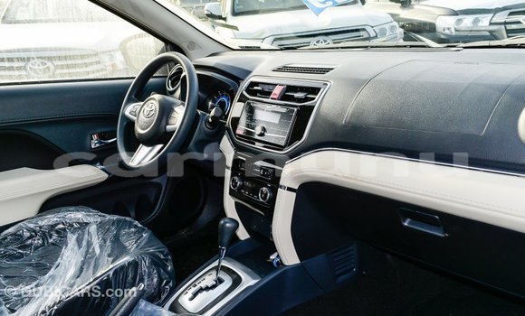 Acheter Import Voiture Toyota Rush Marron à Import - Dubai, Région de la Bouenza Acheter Import Voiture Toyota Rush Marron à Import - Dubai, Région de la Bouenza