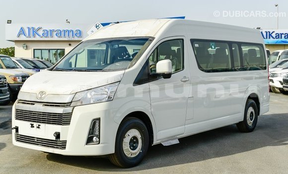 Acheter Import Voiture Toyota Hiace Blanc à Import - Dubai, Région de la Bouenza Acheter Import Voiture Toyota Hiace Blanc à Import - Dubai, Région de la Bouenza