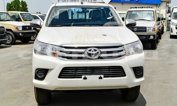 Acheter Import Voiture Toyota Hilux Blanc à Import - Dubai, Région de la Bouenza Acheter Import Voiture Toyota Hilux Blanc à Import - Dubai, Région de la Bouenza