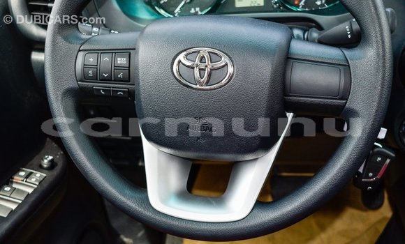 Acheter Import Voiture Toyota Hilux Blanc à Import - Dubai, Région de la Bouenza Acheter Import Voiture Toyota Hilux Blanc à Import - Dubai, Région de la Bouenza