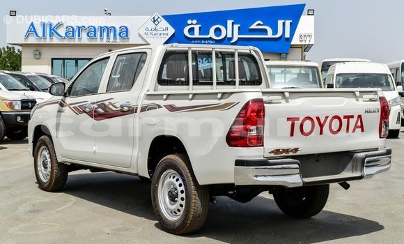 Acheter Import Voiture Toyota Hilux Blanc à Import - Dubai, Région de la Bouenza Acheter Import Voiture Toyota Hilux Blanc à Import - Dubai, Région de la Bouenza