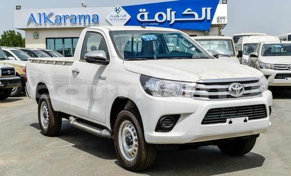 Acheter Import Voiture Toyota Hilux Blanc à Import - Dubai, Région de la Bouenza Acheter Import Voiture Toyota Hilux Blanc à Import - Dubai, Région de la Bouenza