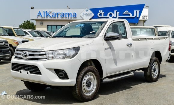 Acheter Import Voiture Toyota Hilux Blanc à Import - Dubai, Région de la Bouenza Acheter Import Voiture Toyota Hilux Blanc à Import - Dubai, Région de la Bouenza