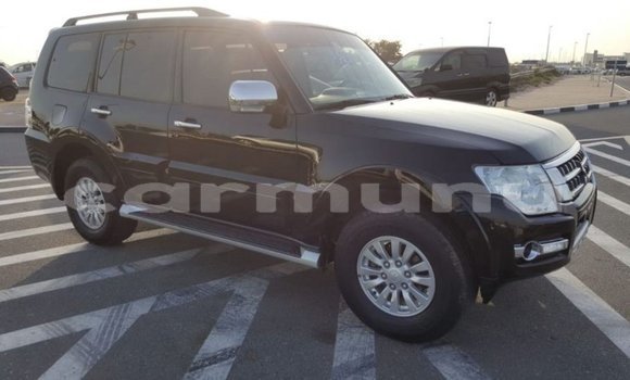 Buy Import Mitsubishi Pajero Black Car in Import - Dubai in Region of Bouenza Buy Import Mitsubishi Pajero Black Car in Import - Dubai in Region of Bouenza