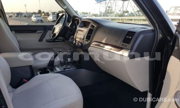 Buy Import Mitsubishi Pajero Black Car in Import - Dubai in Region of Bouenza Buy Import Mitsubishi Pajero Black Car in Import - Dubai in Region of Bouenza