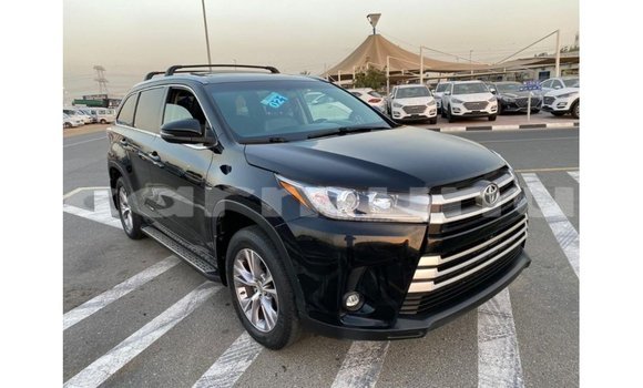 Buy Import Toyota Highlander Black Car in Import - Dubai in Region of Bouenza Buy Import Toyota Highlander Black Car in Import - Dubai in Region of Bouenza