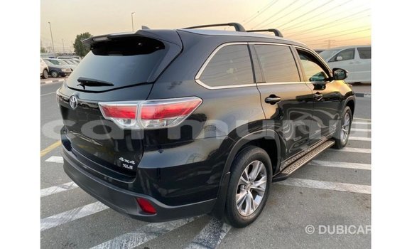 Buy Import Toyota Highlander Black Car in Import - Dubai in Region of Bouenza Buy Import Toyota Highlander Black Car in Import - Dubai in Region of Bouenza