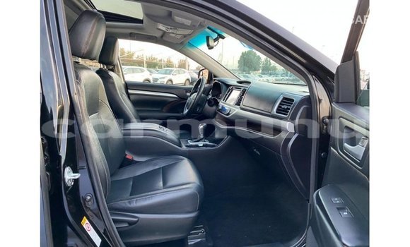 Buy Import Toyota Highlander Black Car in Import - Dubai in Region of Bouenza Buy Import Toyota Highlander Black Car in Import - Dubai in Region of Bouenza