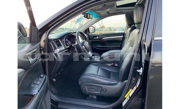 Buy Import Toyota Highlander Black Car in Import - Dubai in Region of Bouenza Buy Import Toyota Highlander Black Car in Import - Dubai in Region of Bouenza