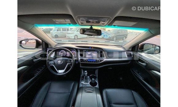 Buy Import Toyota Highlander Black Car in Import - Dubai in Region of Bouenza Buy Import Toyota Highlander Black Car in Import - Dubai in Region of Bouenza