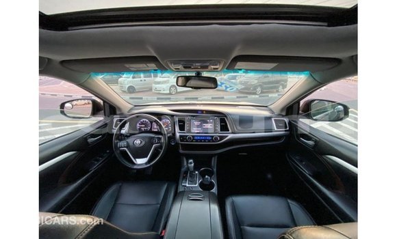 Buy Import Toyota Highlander Black Car in Import - Dubai in Region of Bouenza Buy Import Toyota Highlander Black Car in Import - Dubai in Region of Bouenza