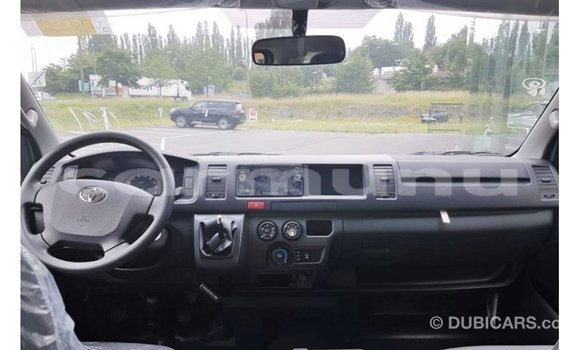 Buy Import Toyota Hiace White Car in Import - Dubai in Region of Bouenza Buy Import Toyota Hiace White Car in Import - Dubai in Region of Bouenza