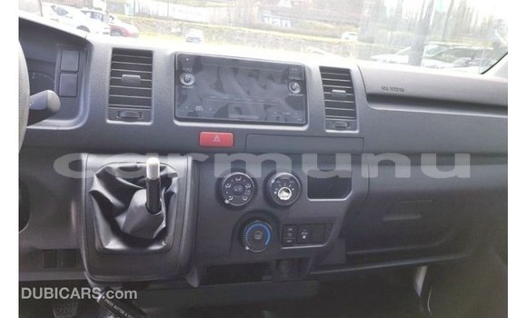 Buy Import Toyota Hiace White Car in Import - Dubai in Region of Bouenza Buy Import Toyota Hiace White Car in Import - Dubai in Region of Bouenza