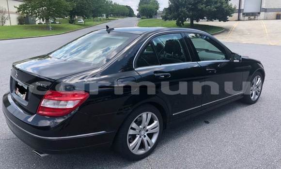 Buy Used Mercedes-Benz C-klasse Beige Car in Brazzaville in Municipality of Brazzaville Buy Used Mercedes-Benz C-klasse Beige Car in Brazzaville in Municipality of Brazzaville