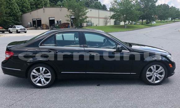 Buy Used Mercedes-Benz C-klasse Beige Car in Brazzaville in Municipality of Brazzaville Buy Used Mercedes-Benz C-klasse Beige Car in Brazzaville in Municipality of Brazzaville