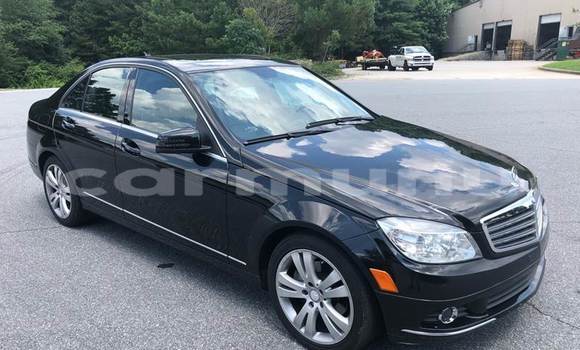 Buy Used Mercedes-Benz C-klasse Beige Car in Brazzaville in Municipality of Brazzaville Buy Used Mercedes-Benz C-klasse Beige Car in Brazzaville in Municipality of Brazzaville