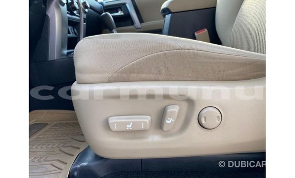 Buy Import Toyota HiAce White Truck in Import - Dubai in Region of Bouenza Buy Import Toyota HiAce White Truck in Import - Dubai in Region of Bouenza