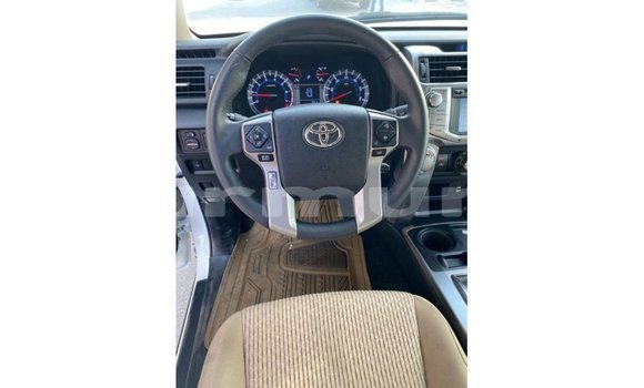 Buy Import Toyota HiAce White Truck in Import - Dubai in Region of Bouenza Buy Import Toyota HiAce White Truck in Import - Dubai in Region of Bouenza