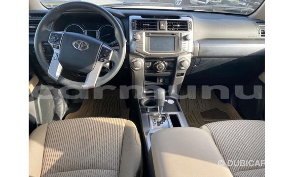 Buy Import Toyota HiAce White Truck in Import - Dubai in Region of Bouenza Buy Import Toyota HiAce White Truck in Import - Dubai in Region of Bouenza