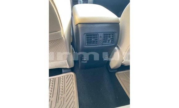 Buy Import Toyota HiAce White Truck in Import - Dubai in Region of Bouenza Buy Import Toyota HiAce White Truck in Import - Dubai in Region of Bouenza