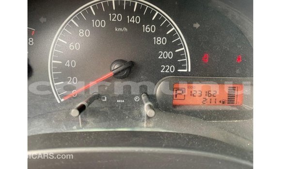 Acheter Import Voiture Nissan Sunny Blanc à Import - Dubai, Région de la Bouenza Acheter Import Voiture Nissan Sunny Blanc à Import - Dubai, Région de la Bouenza