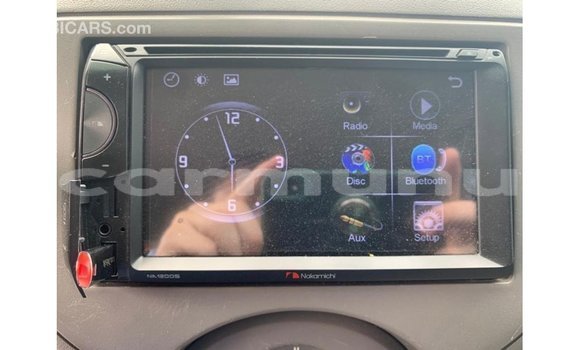 Acheter Import Voiture Nissan Sunny Blanc à Import - Dubai, Région de la Bouenza Acheter Import Voiture Nissan Sunny Blanc à Import - Dubai, Région de la Bouenza