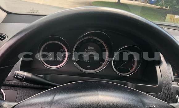 Buy Used Mercedes-Benz C-klasse Beige Car in Brazzaville in Municipality of Brazzaville Buy Used Mercedes-Benz C-klasse Beige Car in Brazzaville in Municipality of Brazzaville