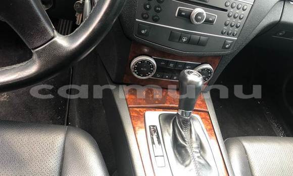 Buy Used Mercedes-Benz C-klasse Beige Car in Brazzaville in Municipality of Brazzaville Buy Used Mercedes-Benz C-klasse Beige Car in Brazzaville in Municipality of Brazzaville