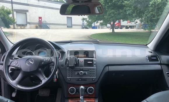 Buy Used Mercedes-Benz C-klasse Beige Car in Brazzaville in Municipality of Brazzaville Buy Used Mercedes-Benz C-klasse Beige Car in Brazzaville in Municipality of Brazzaville